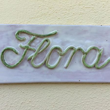 Casale La Fata -Tipico Toscano Immerso Nelle Colline Tra Lucca E Versilia, 6 Appartamenti Indipendenti 卡麦奥雷 外观 照片