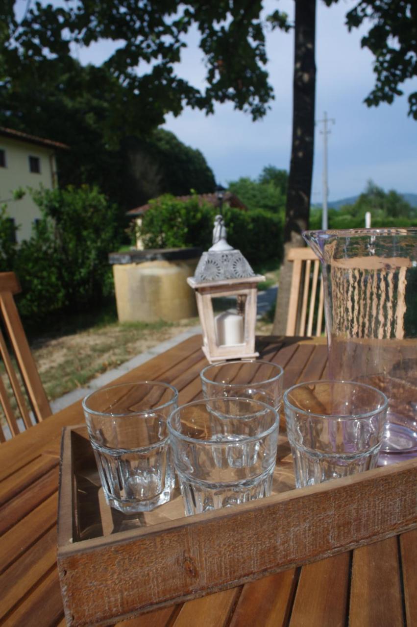Casale La Fata -Tipico Toscano Immerso Nelle Colline Tra Lucca E Versilia, 6 Appartamenti Indipendenti 卡麦奥雷 外观 照片