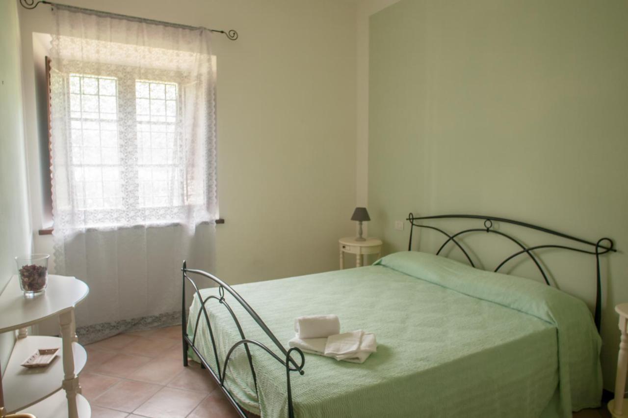 Casale La Fata -Tipico Toscano Immerso Nelle Colline Tra Lucca E Versilia, 6 Appartamenti Indipendenti 卡麦奥雷 外观 照片