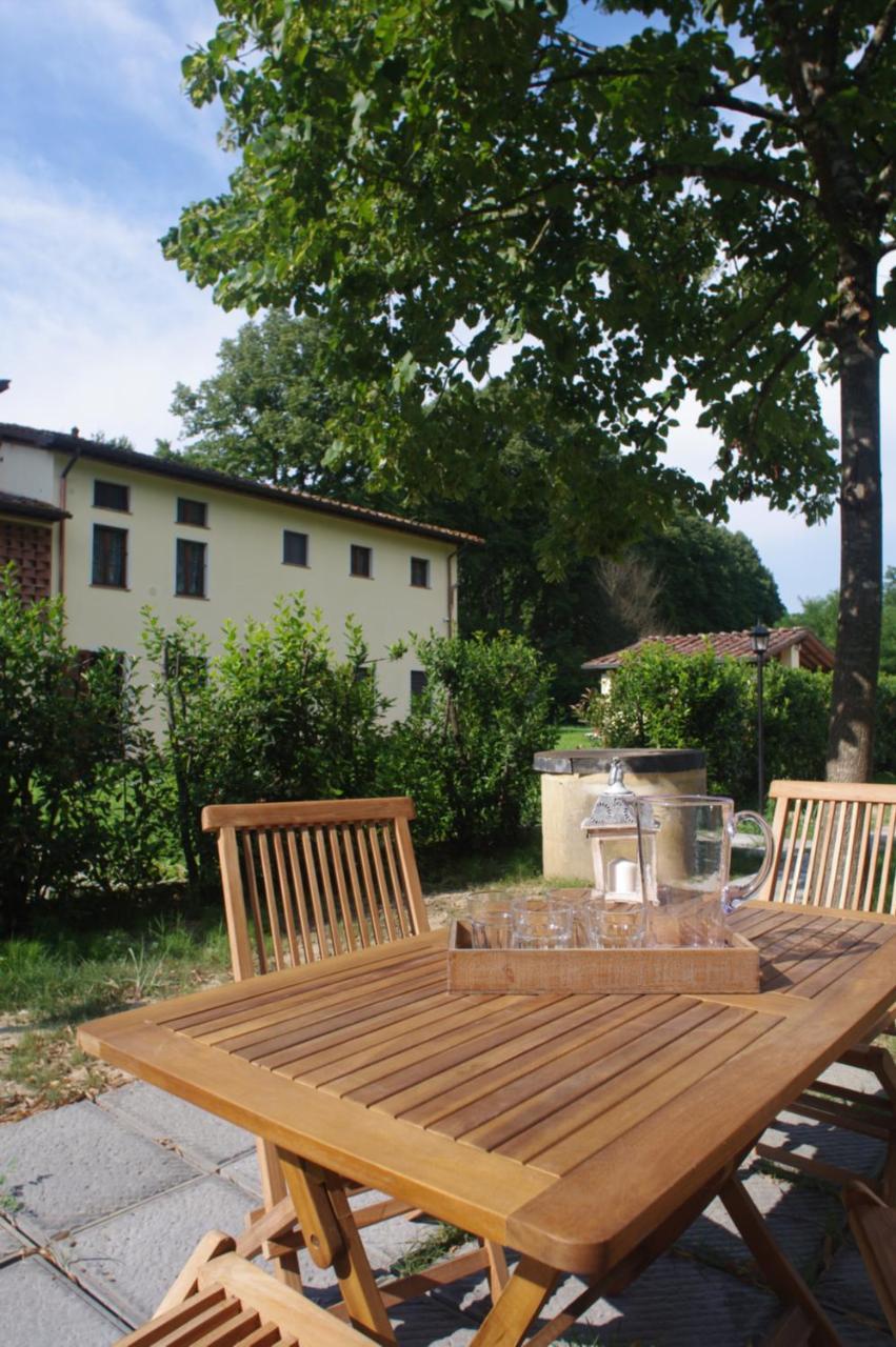Casale La Fata -Tipico Toscano Immerso Nelle Colline Tra Lucca E Versilia, 6 Appartamenti Indipendenti 卡麦奥雷 外观 照片