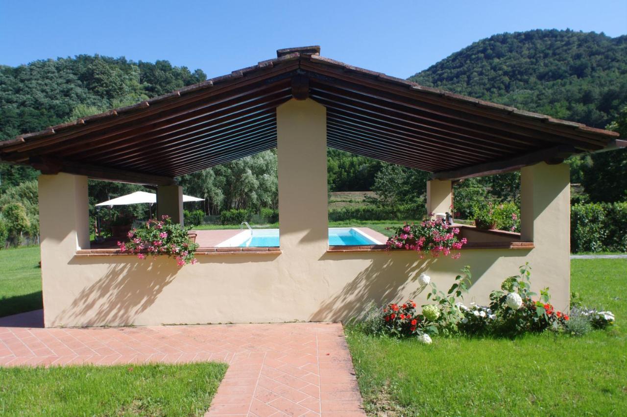 Casale La Fata -Tipico Toscano Immerso Nelle Colline Tra Lucca E Versilia, 6 Appartamenti Indipendenti 卡麦奥雷 外观 照片
