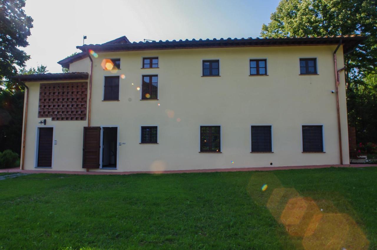 Casale La Fata -Tipico Toscano Immerso Nelle Colline Tra Lucca E Versilia, 6 Appartamenti Indipendenti 卡麦奥雷 外观 照片